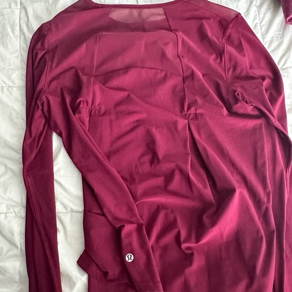 Lululemon Scuplt Long Sleeve - Picture 2 of 3